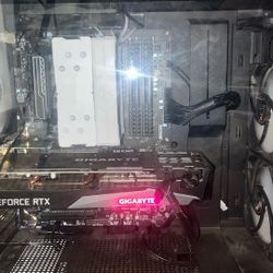 Gigabyte Rtx 3070 8gb Ryzen 5 5600x 32 Gb Corsair Lpx Ram 2tb Har drive 222gb Ssd Corsair CX750 80 Plus Bronze Psu