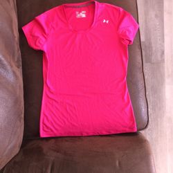 Underarmour Women’s Fitted Pink Shirt