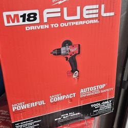 New Milwaukee M18 FUEL 18V Lithium-Ion Brushless Cordless 1/2 in. Hammer Drill/Driver (Tool-Only)