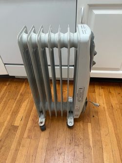 PELONIS Oil Filled Radiator Portable Space Heater