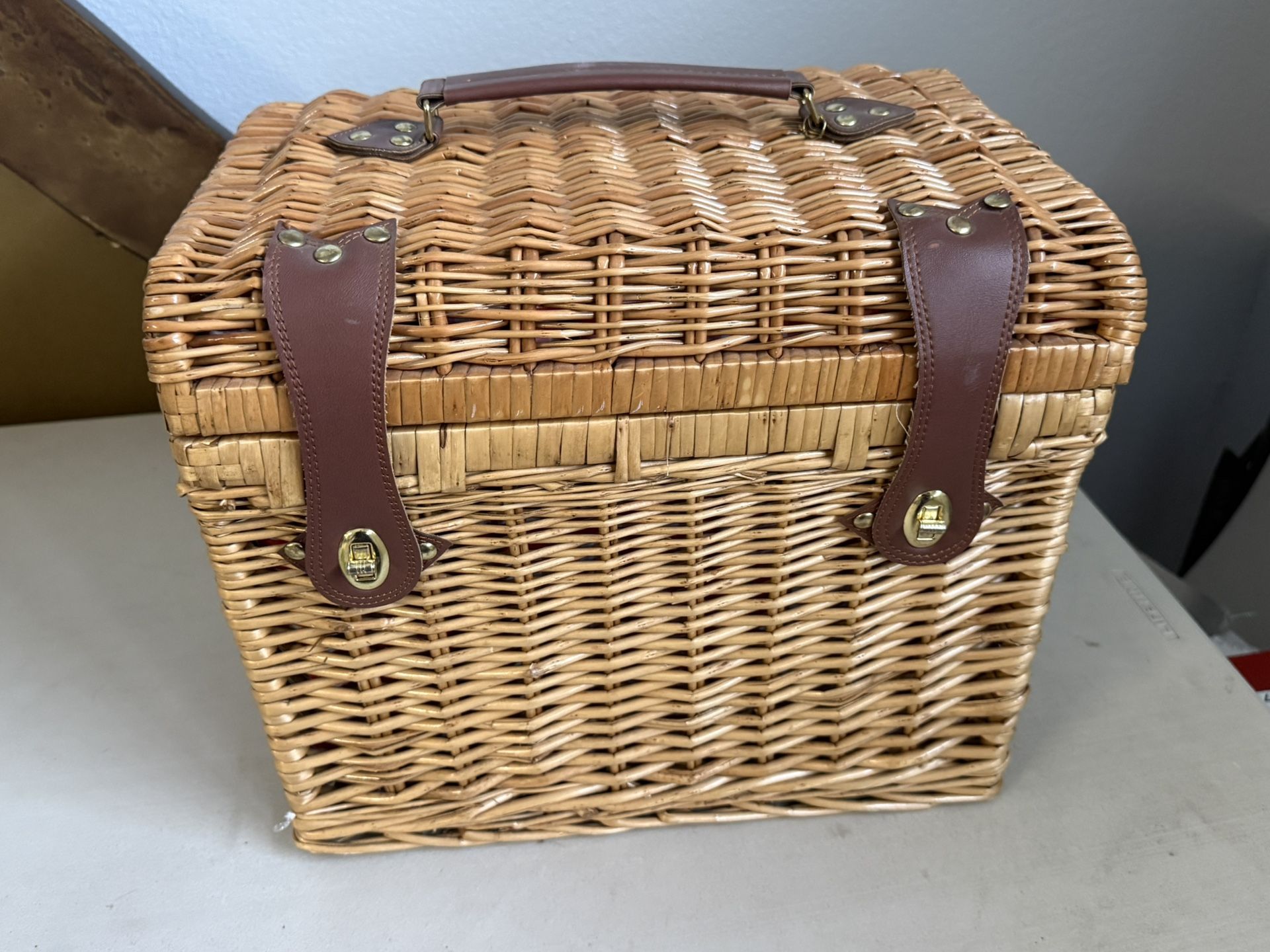 Picnic Time - Picnic Basket