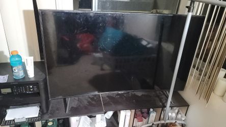 Samsung curve TV 48"