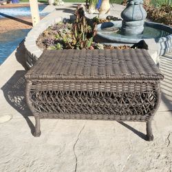GREAT CONDITION RATTAN STORAGE CHEST