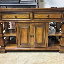 Dresser Cabinet 