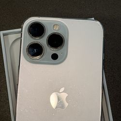 iPhone 13 PRO White UNLOCKED 