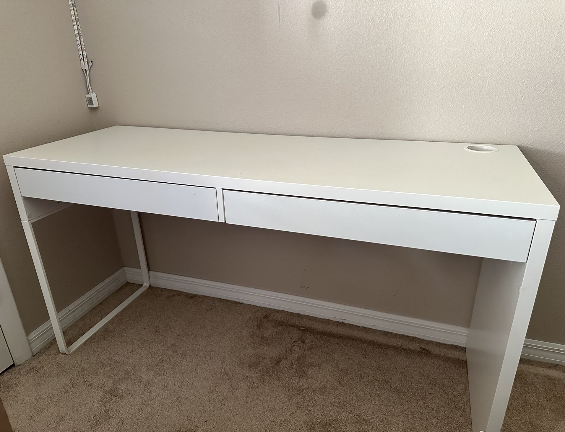 Micke Desk IKEA