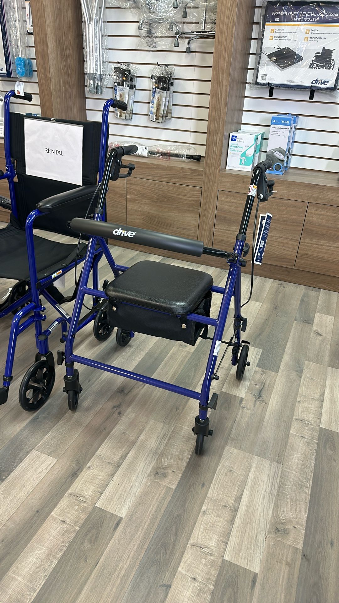 Drive Medical Rollator With Seat And Basket, Easy To Fold Up