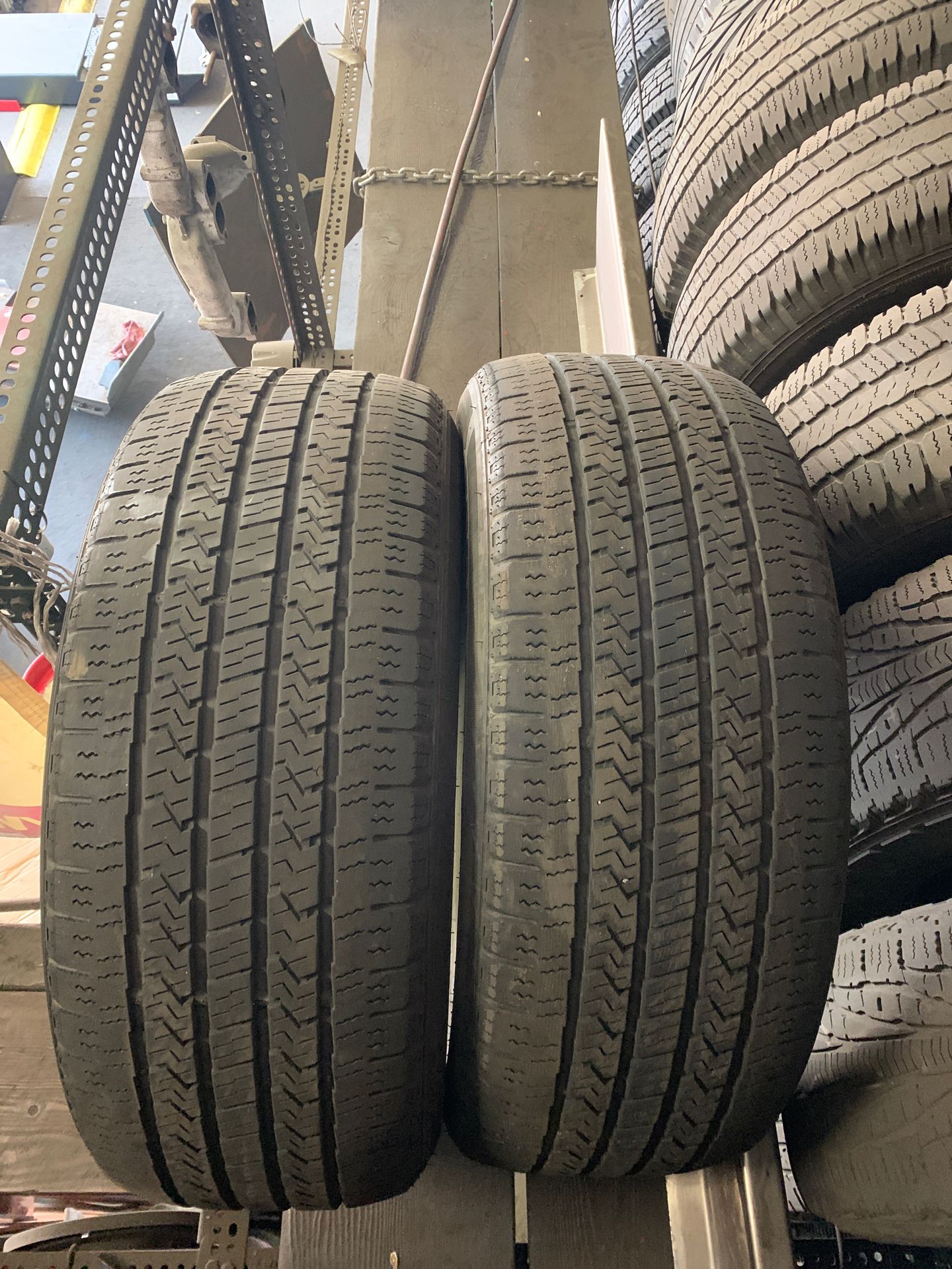 275/55R20 used Hercules 2 tires for Sale in Inglewood, CA - OfferUp