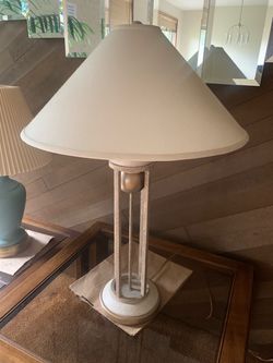 💡 Vintage Postmodern Geometric Table Lamp - 32"