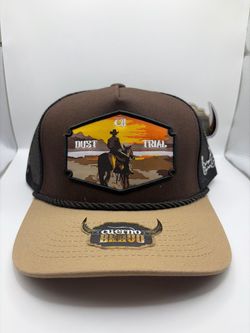 Cuerno Bravo. Caballo. Horse. Brand new Hats. Cachuchas y Gorras nuevas. Western, truckers, and sports hats. Located in HESPERIA.