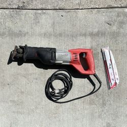 Milwaukee Sawzall Corded - In North Hollywood