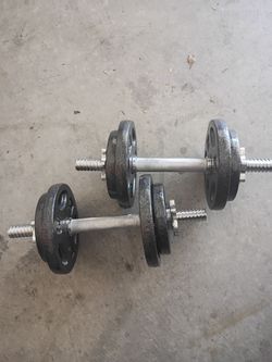 Adjustable dumbbell set