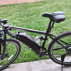 Brand new E bike only 15 mi. On the odometer $350 or best offer