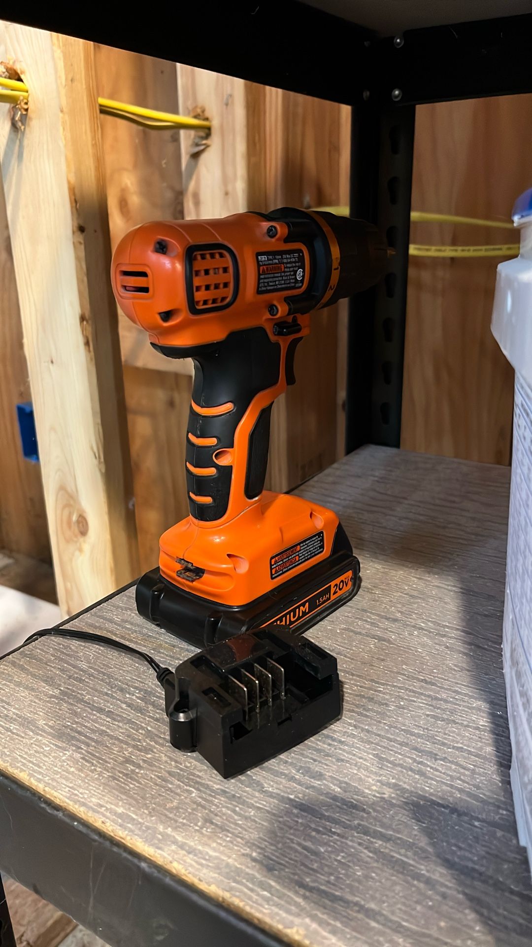 Black + Decker 20V Electric Drill W/ Battery