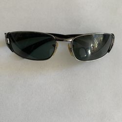 Ray Ban  RB 3261 Gray Frame Good Condition Asking $25