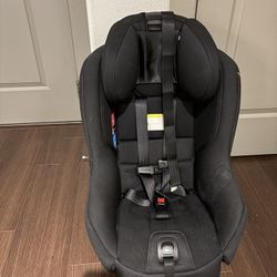 Nuna RAVA Car Seat