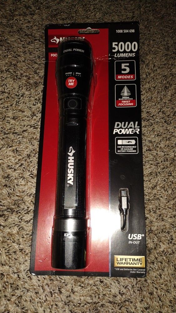 HUSKY Rechargeable Flashlight 