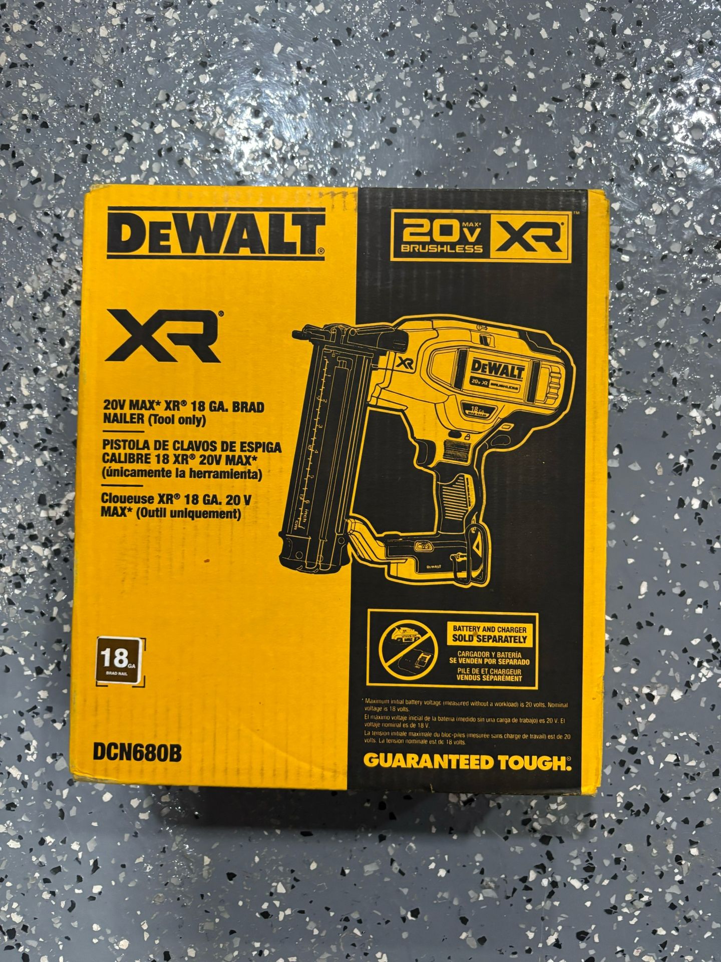 dewalt 18g brad nailer ( tool only)