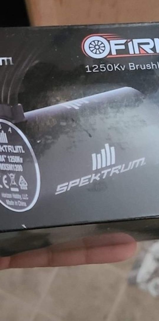 Firma Spektrum 1250kv 8s Esc