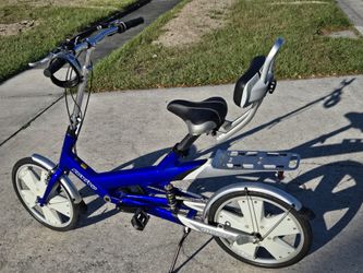 Giant Revive Semi Recumbent Bicycle .