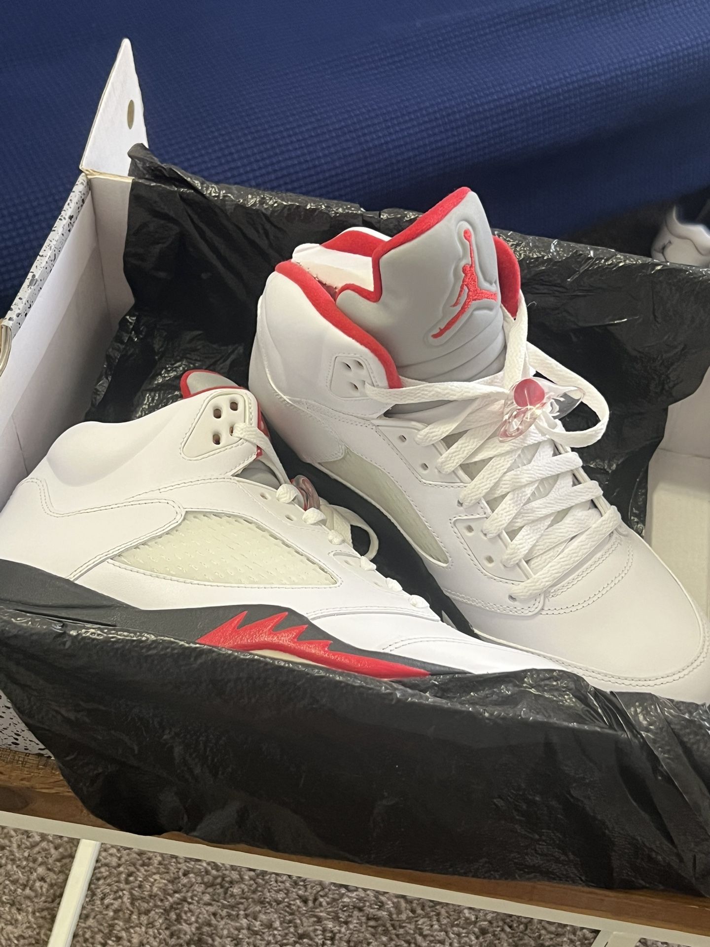 Fire Red 5 βs Brand New Retros π― Authentic Size 9 Ds