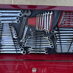 Snap On Tool Box With Tools
