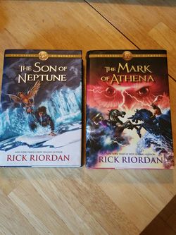 Book set-Heroes of Olympus