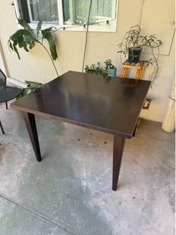 Cafe table