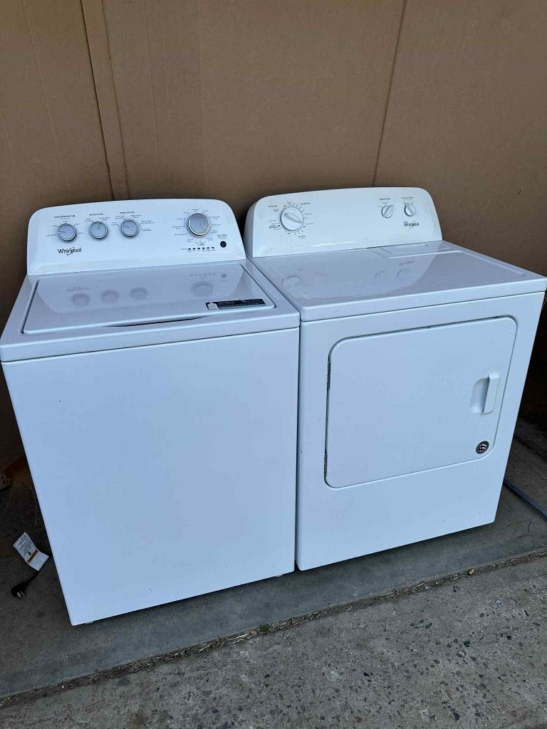 Whirlpool 2in1 Washer And Electric Dryer