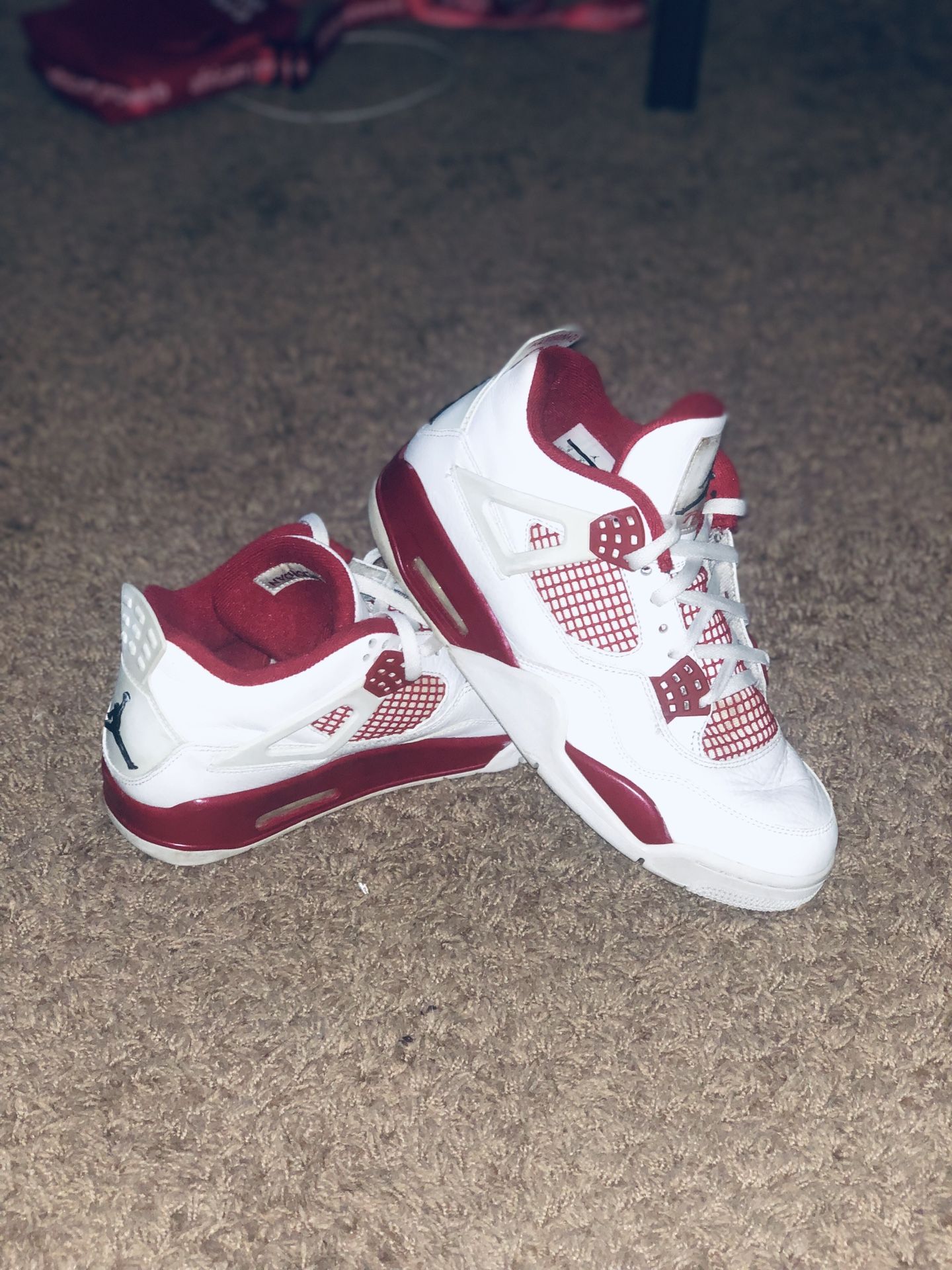 Jordan 4 Retro “Alternate 89” Size 9 (Mens)