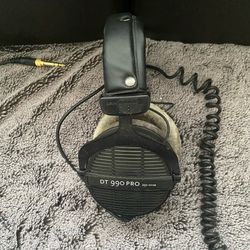 DT 990 Pro 250 ohm Studio Headphones Tested Working Self-Owned