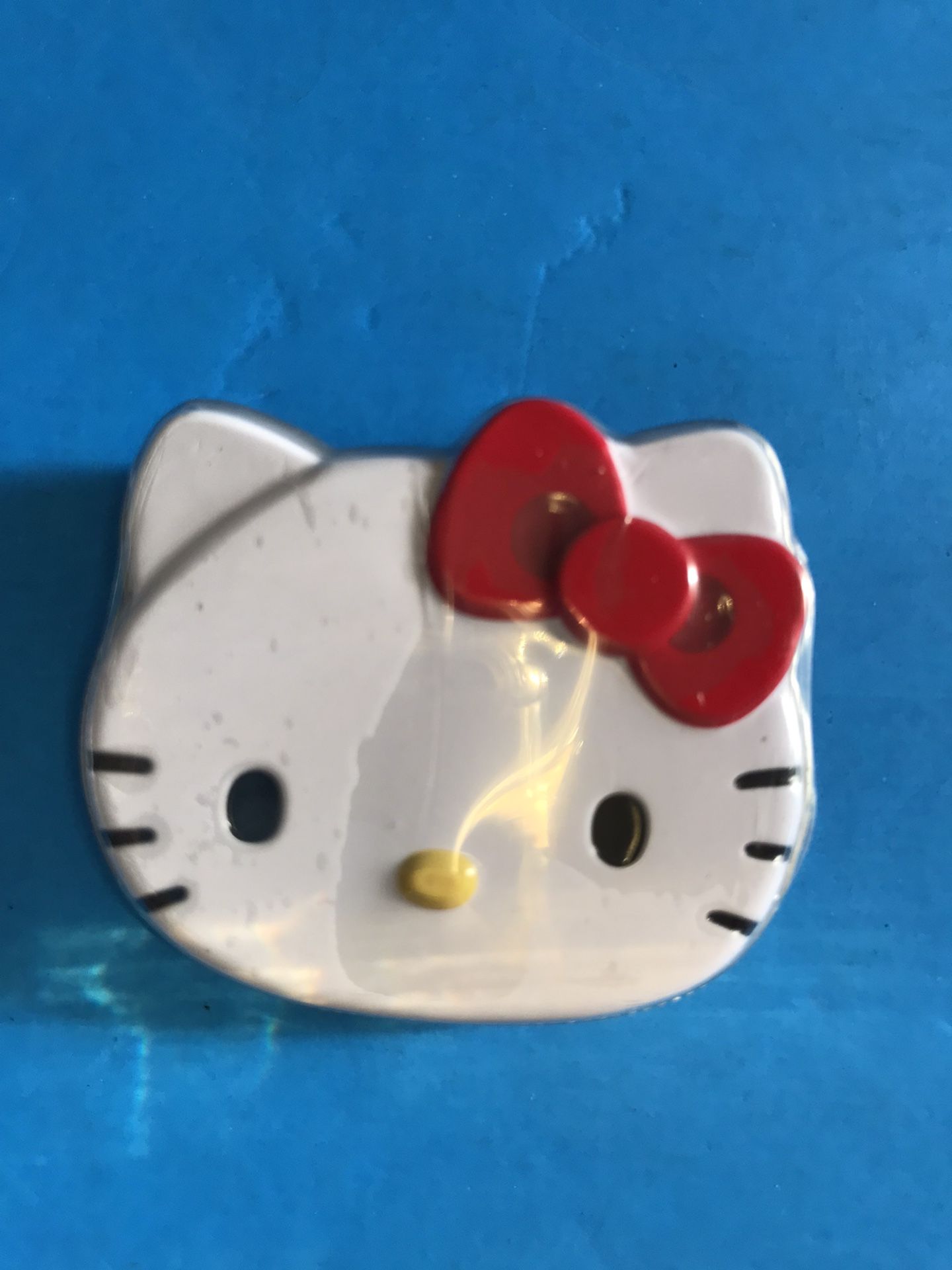 Brand new sealed Hello Kitty strawberry kiss lip shine