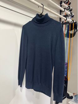 Express turtleneck