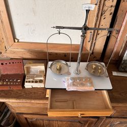 Scale W/Brass Weights 