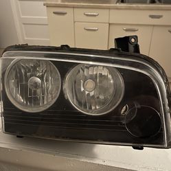 2008 Dodge Charger (right headlight) 