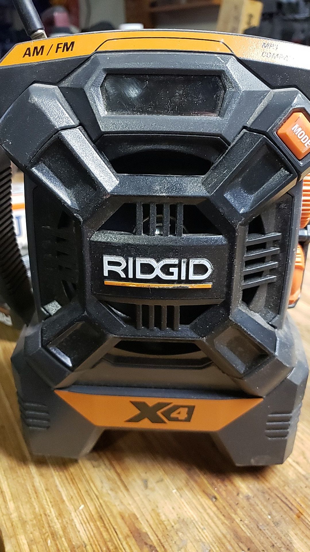 Rigid 18v Radio