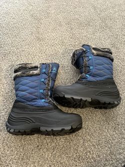 New Snow Boot Size 6