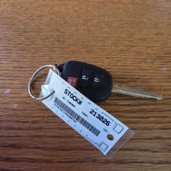 2021 Toyota Tundra 3 Button Key Used