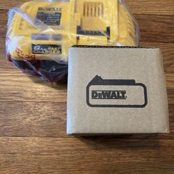 BRAND NEW Dewalt 8ah w/ Fast Charger Set NEVER USED