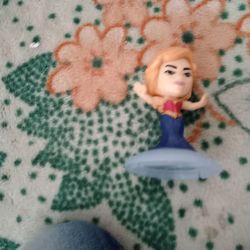 Wonder woman McDonald's toy