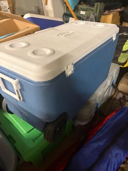 Coleman large cooler on wheels