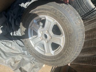 Jeep Cherokee spare 5x5