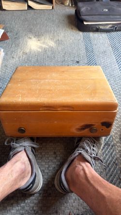 Vintage wooden china holder