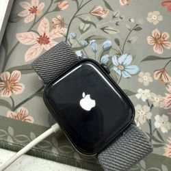 Series 7 Apple Watch 45MM 