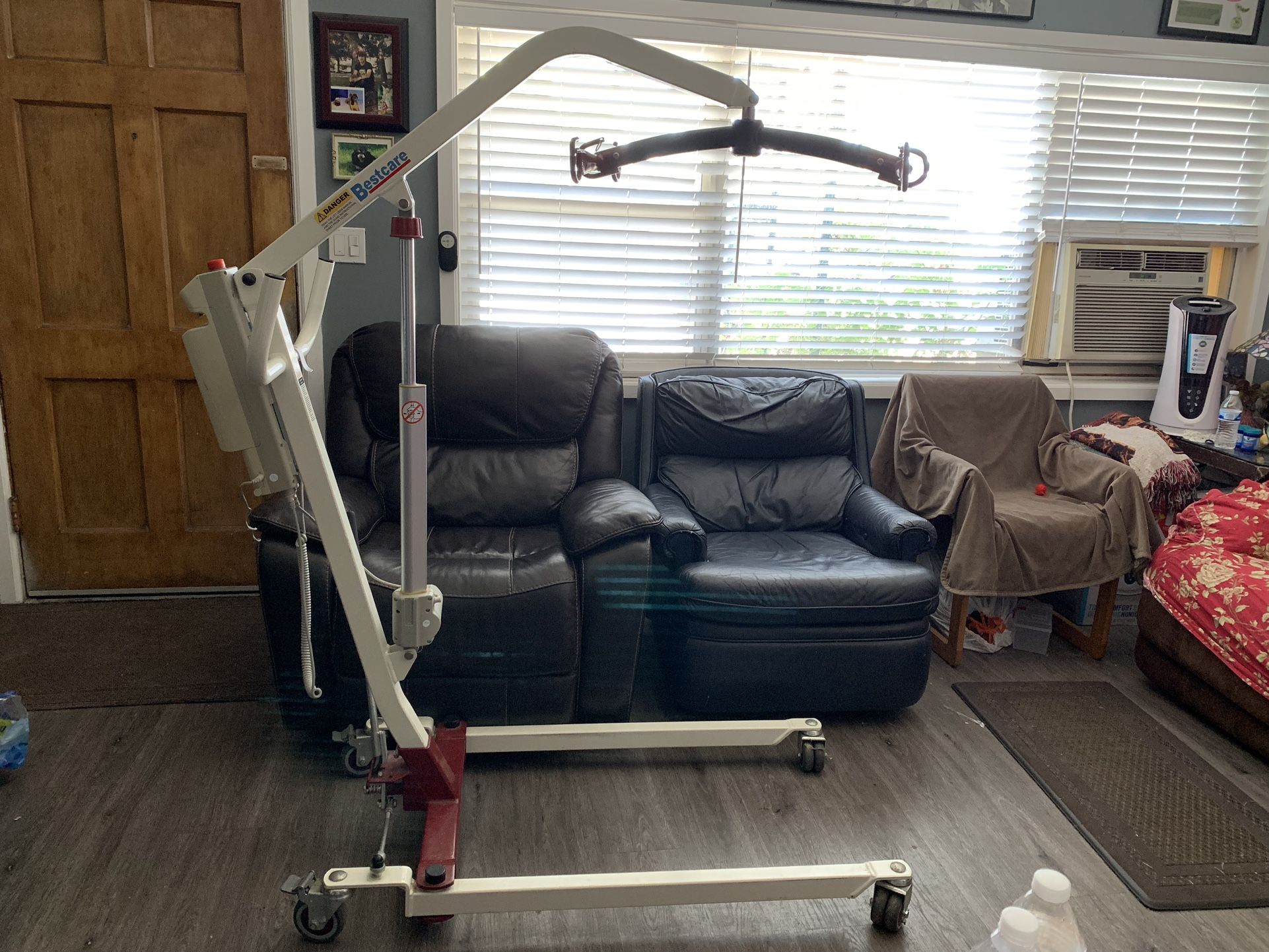Lumex electric hoyer lift