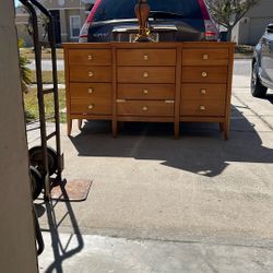 DRESSER AND LAMP 