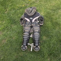 Catchers gear ( baseball/softball)
