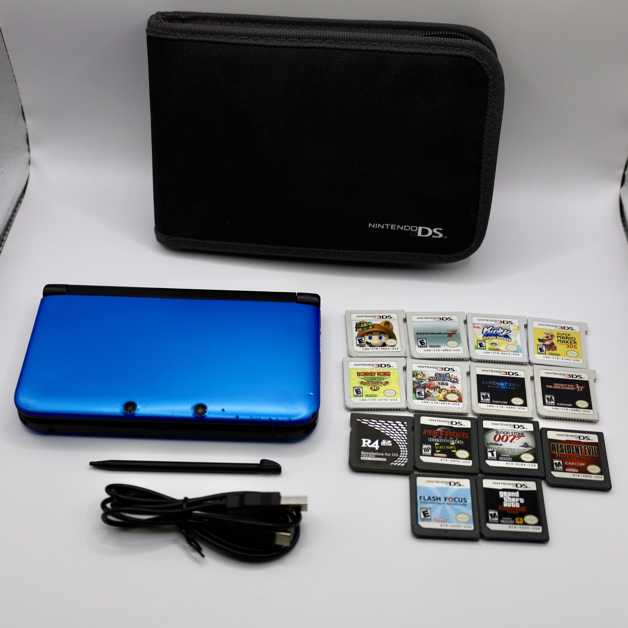 USA Version Nintendo 3DS XL Blue with Case and Games