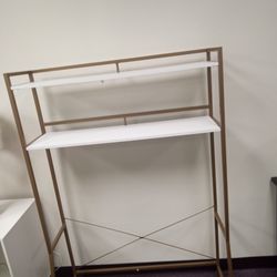 White & Gold Shelve 