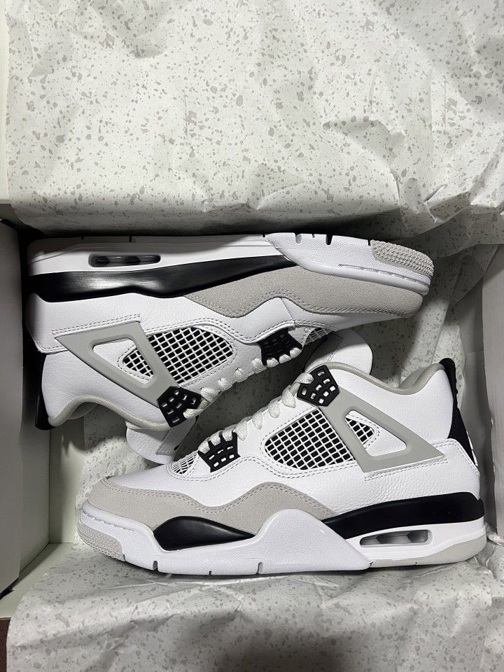 Air jordan 4s BLACK MILITARY more colors available